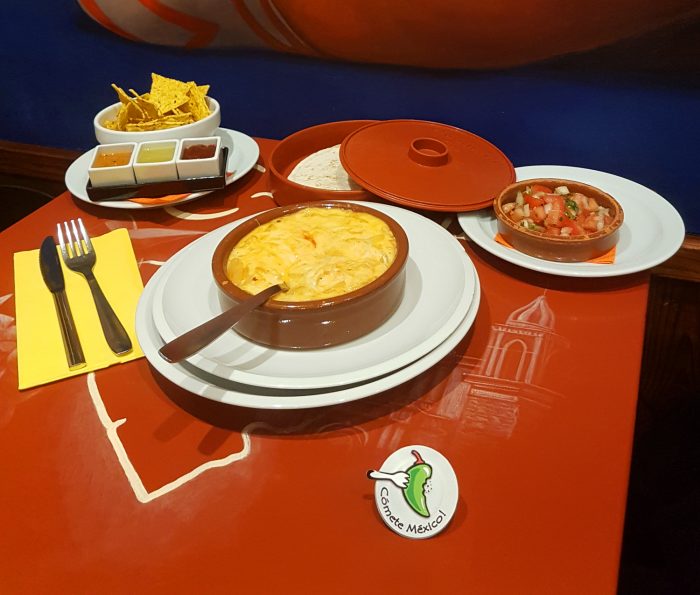 Queso Fundido con Jamón
